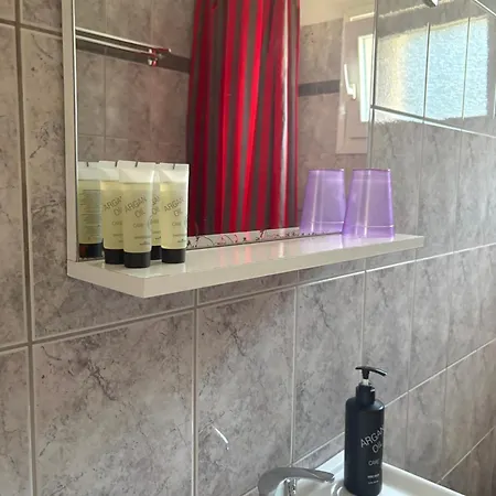 Vasiliki Comfort