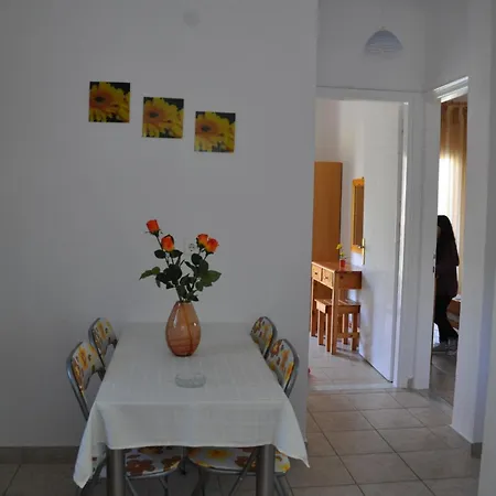 Apartament Vasiliki *